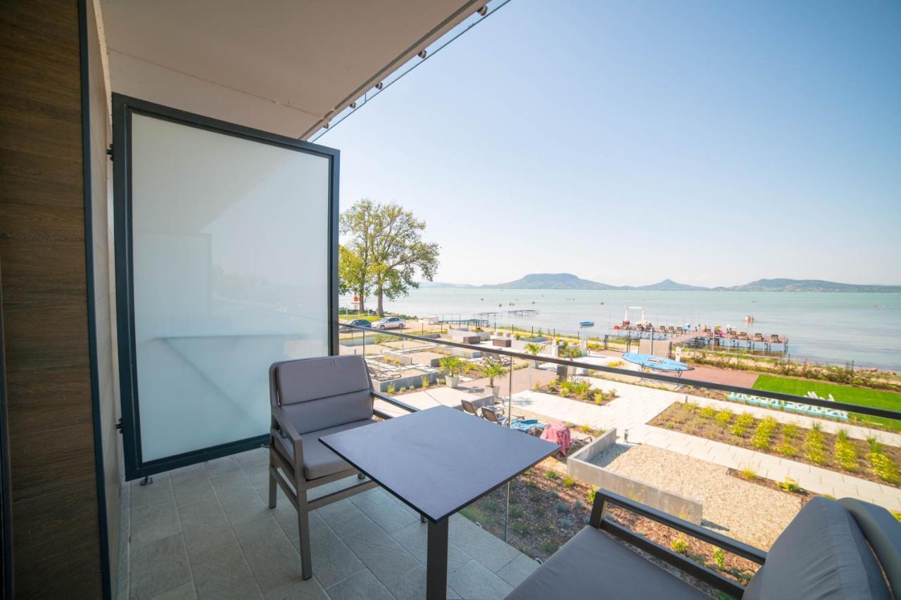 Sunset Resort - Lakeside Boutique Apartments Fonyód Esterno foto