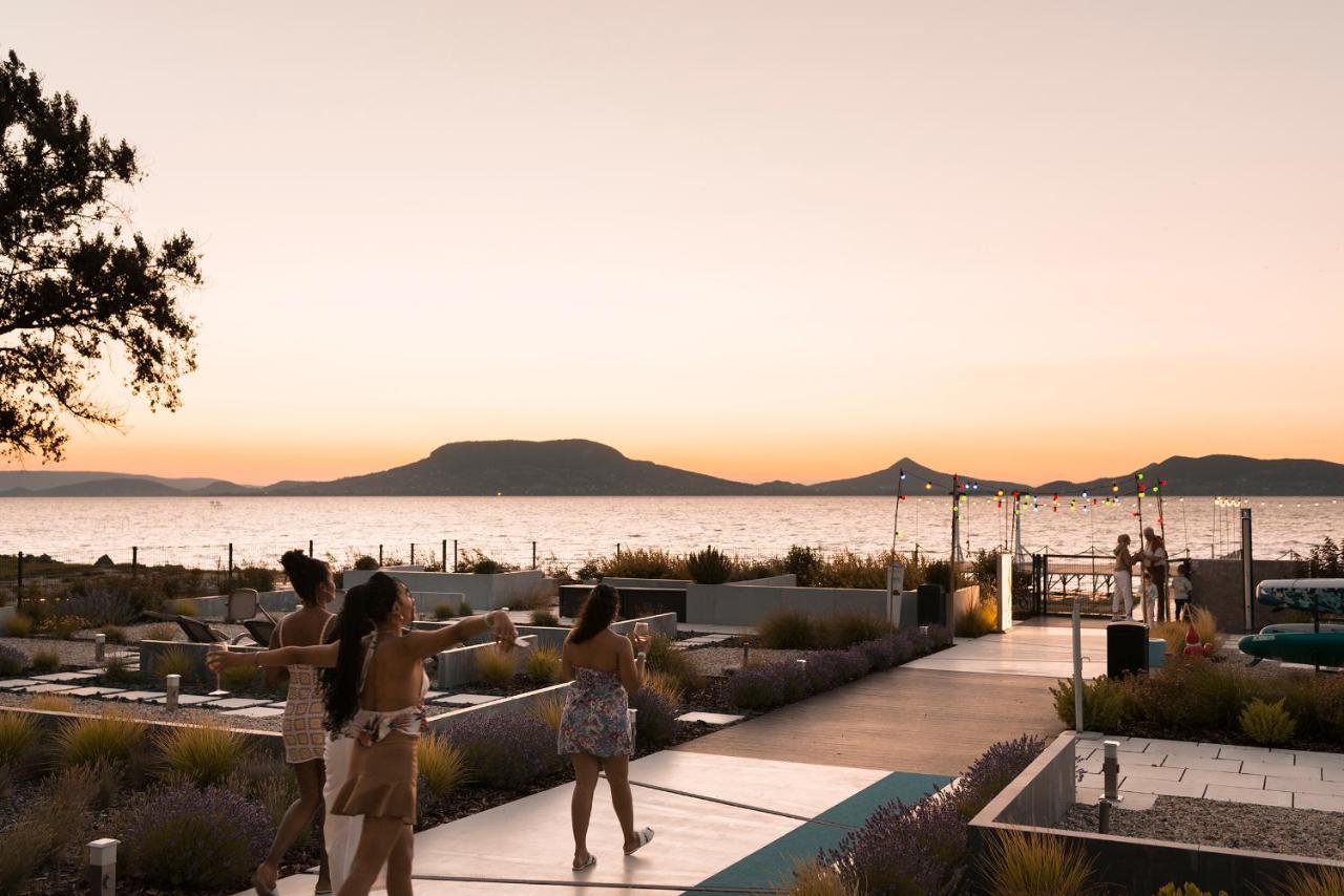 Sunset Resort - Lakeside Boutique Apartments Fonyód Esterno foto