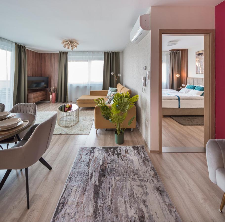 Sunset Resort - Lakeside Boutique Apartments Fonyód Esterno foto
